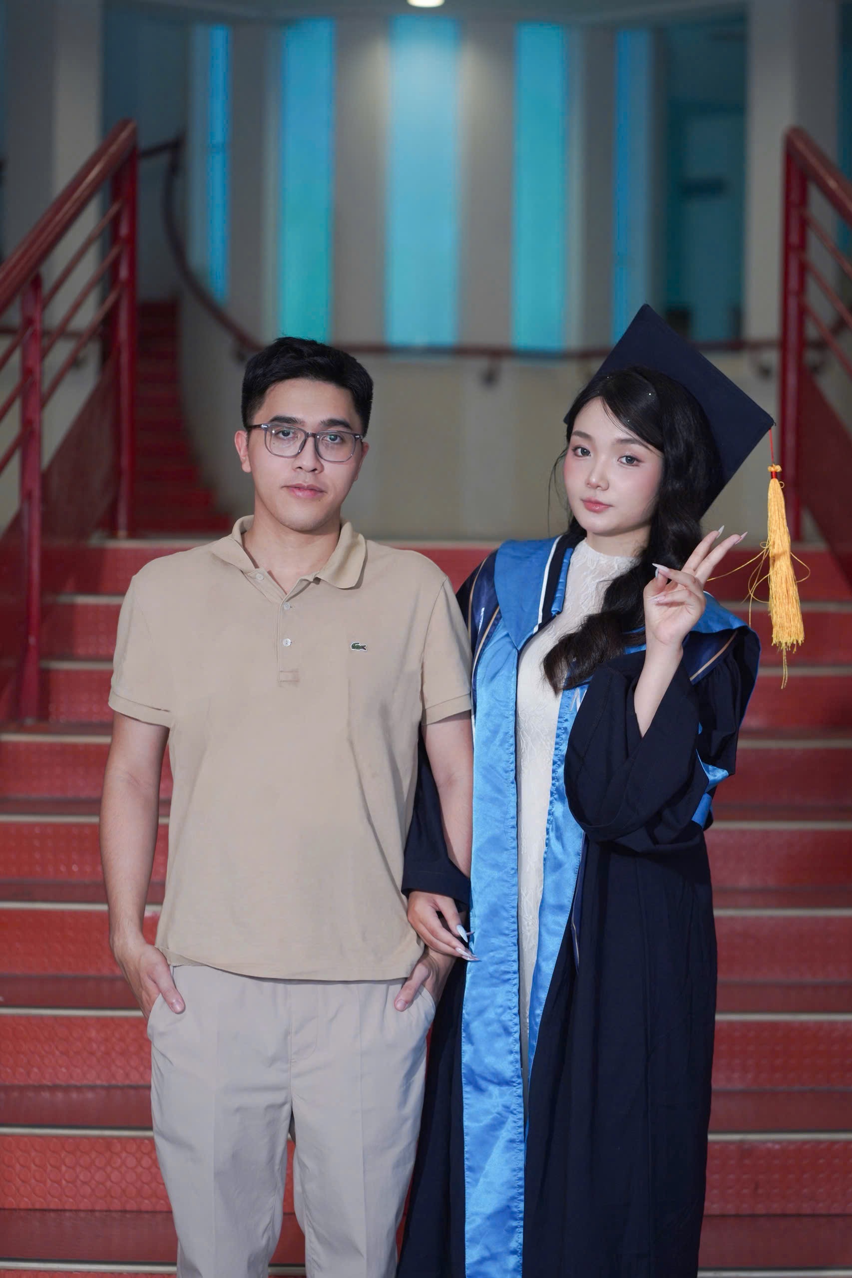 Ảnh cùng bạn bè